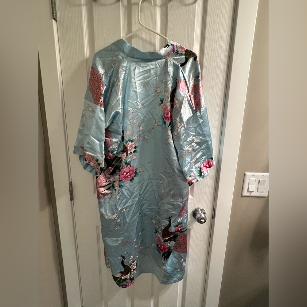 Floral Kimono Robe - Picture 4 of 4
